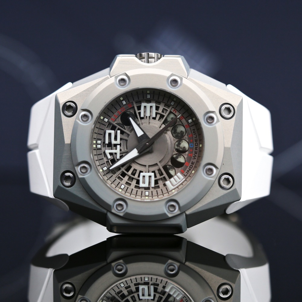  Oktopus MoonLite  Linde Werdelin